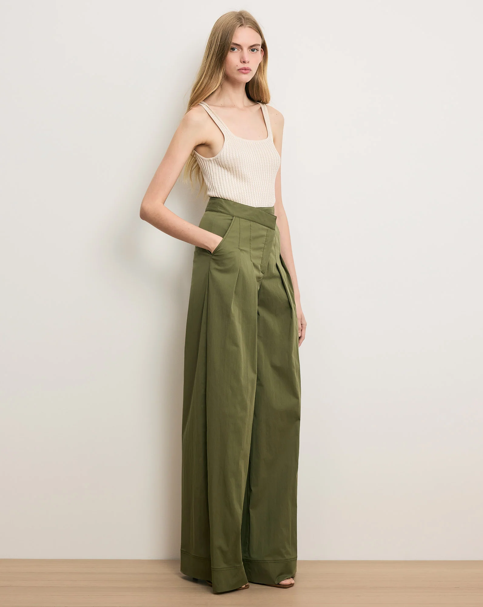 Heron Crossover Waistband Pant