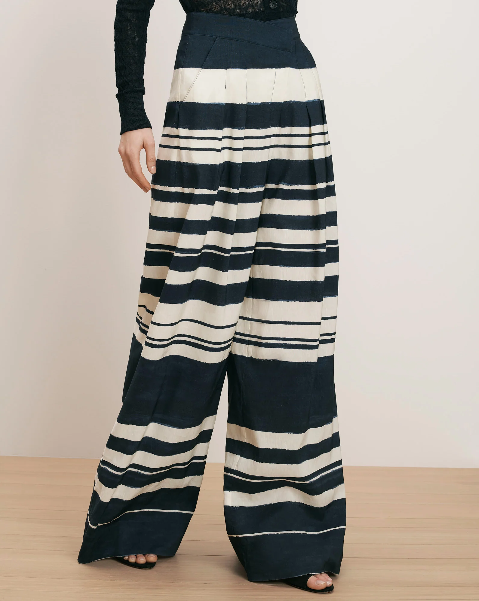 Heron Crossover Waistband Pant - Image 2