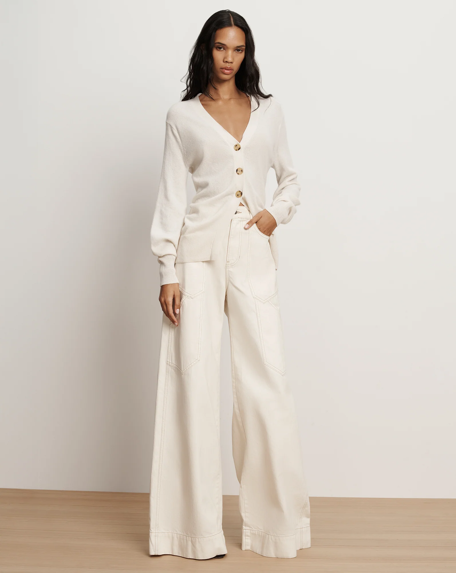 Lamotte Cashmere Cardigan - Image 2