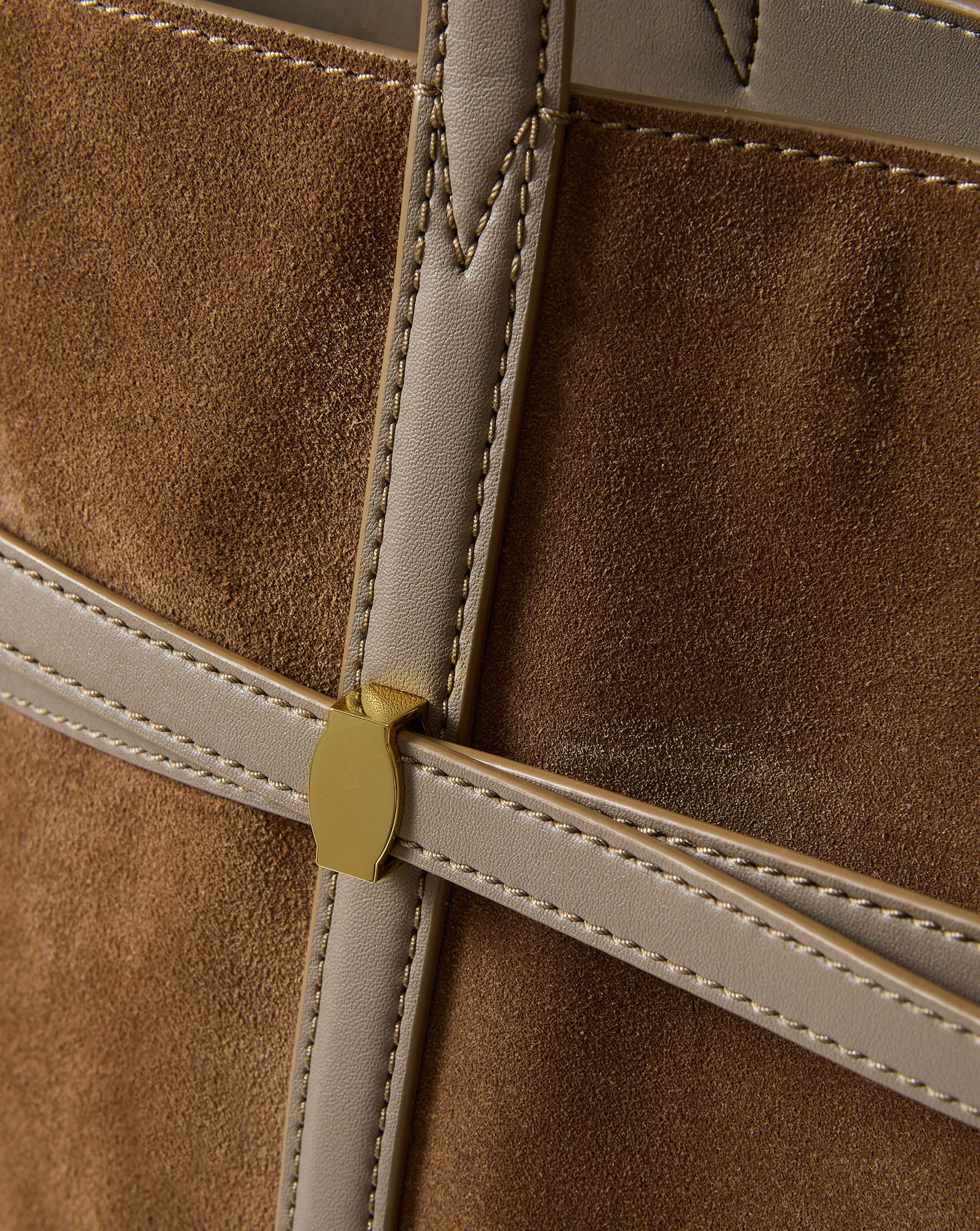 Lasso Belted Tote Bag - Image 4